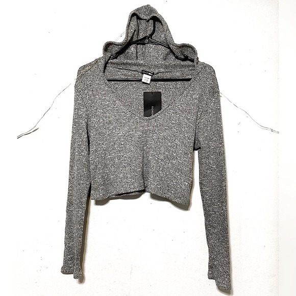 SOLD :: Fashion Nova Cropped Heather Gray Hoodie - Picture 2 of 7